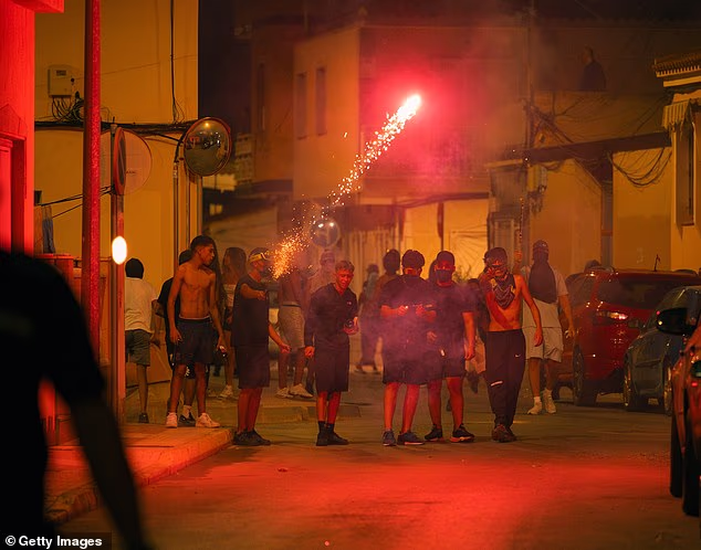 Police Protesters Crashed Gettyimage