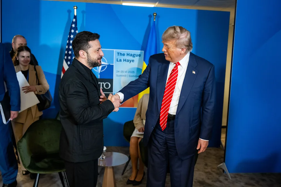 Ukranian President And And Us President In A Diplomatic Engagement At Whitehouse Washington Dc