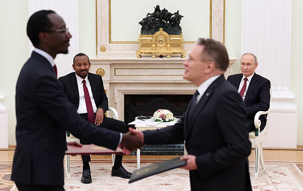 Ethiopian Delegates Exchange Greetings During The Meeting