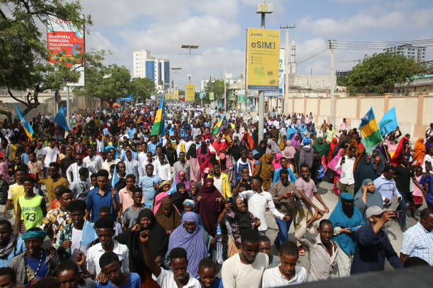 Somalians Protested On The Street Of Mogadishu Webp